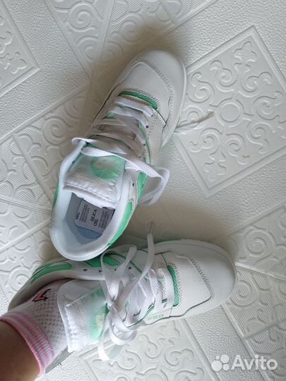 Кроссовки new balance 550