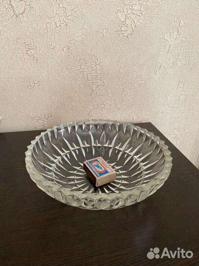 Хрустальная конфетница