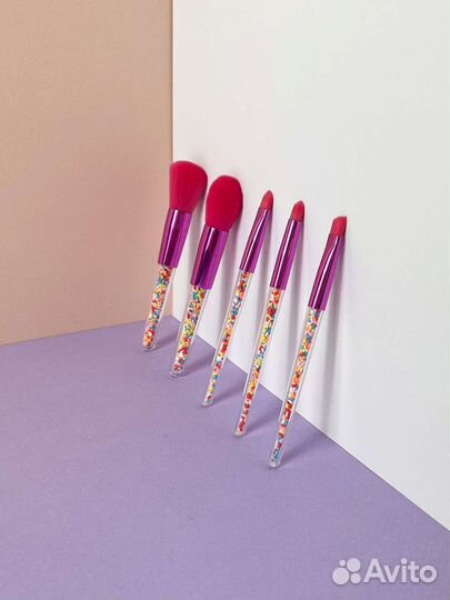 Новые кисти для макияжа