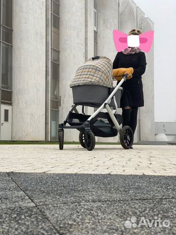 Коляска (можно для погодок ) + автолюлька