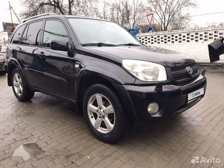 Toyota RAV4 2.0 AT, 2004, 255 465 км