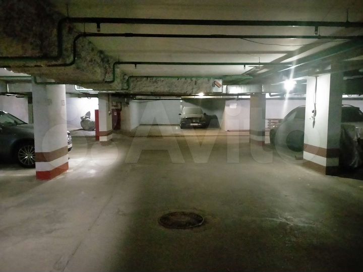 Машиноместо, 21 м²