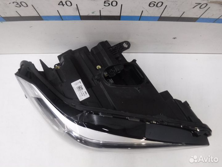 Фара правая на BMW X1