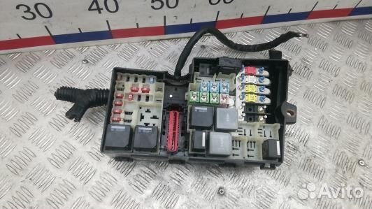 Блок предохранителей ford focus 2 (4MB06M101)