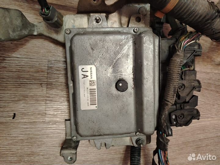Проводка двигателя с блоком управления Nissan