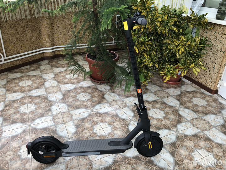 Продам новый электросамокат
