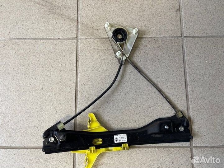 Трапеция стеклоподъемника задняя левая Volkswagen