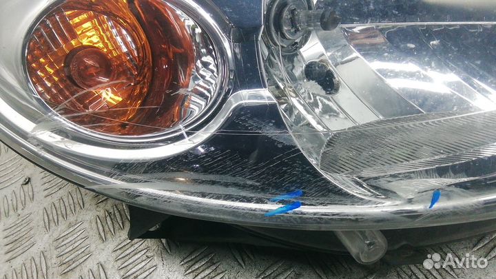 Фара Dacia Sandero (2008-2012)