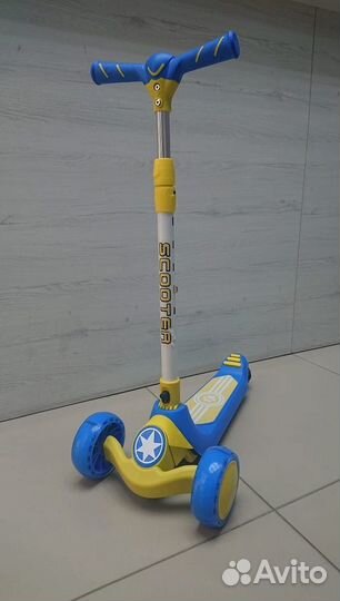 Самокат Luxmom YL-760