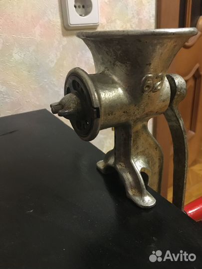 Мясорубка ручная механическая чугунная