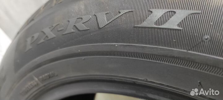 Bridgestone Playz PX-RV II 215/55 R17