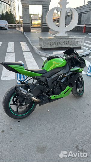 Kawasaki zx6r 2011год