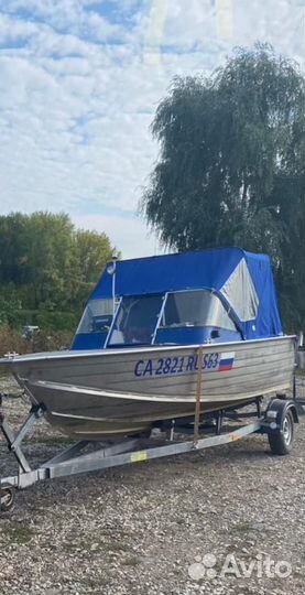 Моторная лодка