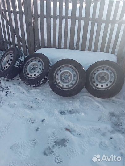 Диски на Мицубиси лансер или Несан альмера