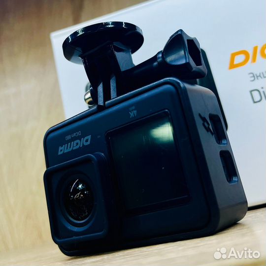 Экшн-камера Digma DiCam 880