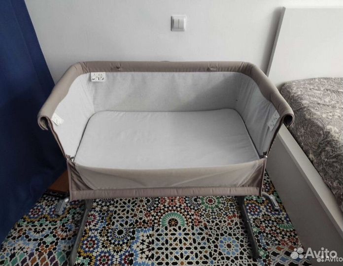 Детская приставная кроватка Chicco