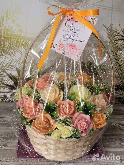 Корзина с мыльными розами