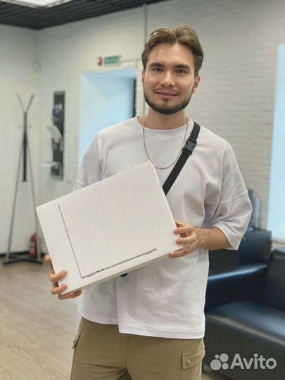 MacBook Air 15 M2 8/512 2022