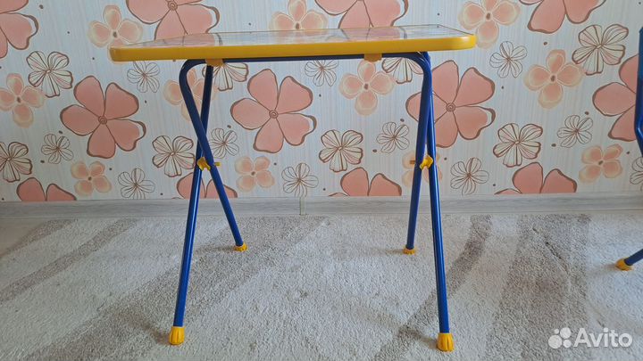 Детский стол и стул