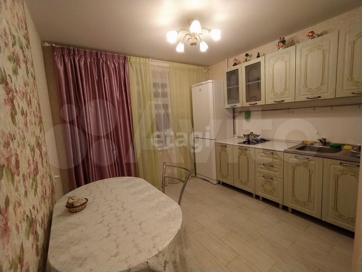 1-к. квартира, 38 м², 1/10 эт.
