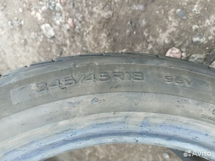 Triangle TR968 245/45 R18