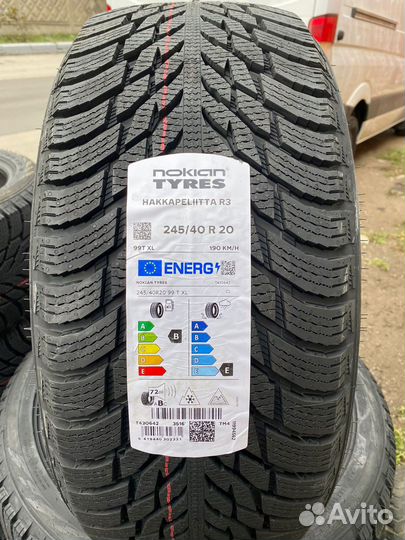 Nokian Tyres Hakkapeliitta R3 245/40 R20 и 275/35 R20 99T