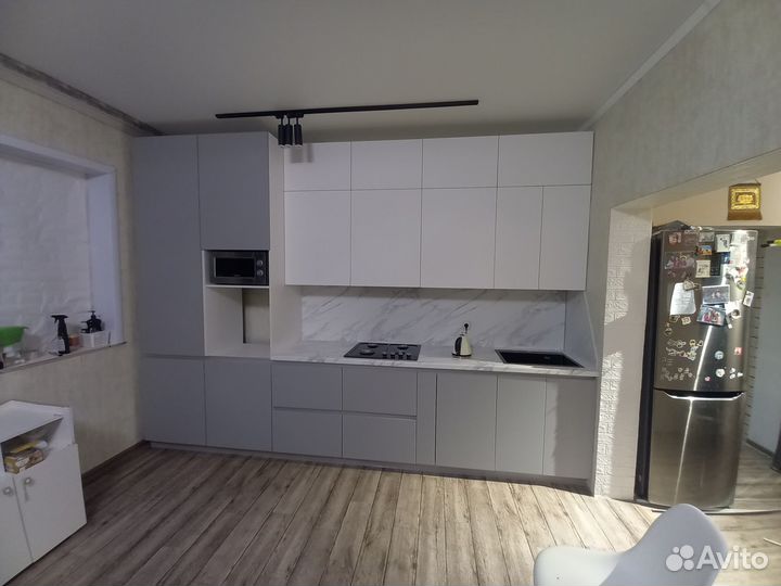 Кухня без ручек