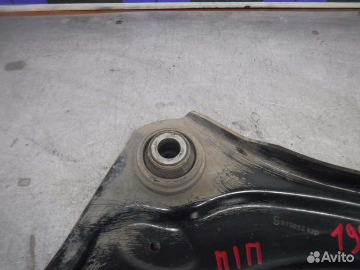 Рычаг подвески передний правый Renault Fluence K4M