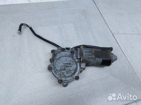 Моторчик переднего левого стеклоподъемника