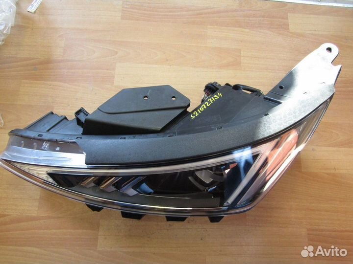 Фара левая Hyundai Avante