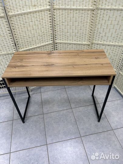 Стол компьютерный для дома, кабинета, студии лофт