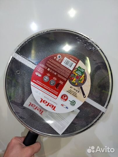 Сковорода Tefal 28 см c крышкой Новая