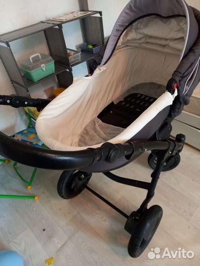 Продам коляску zippi