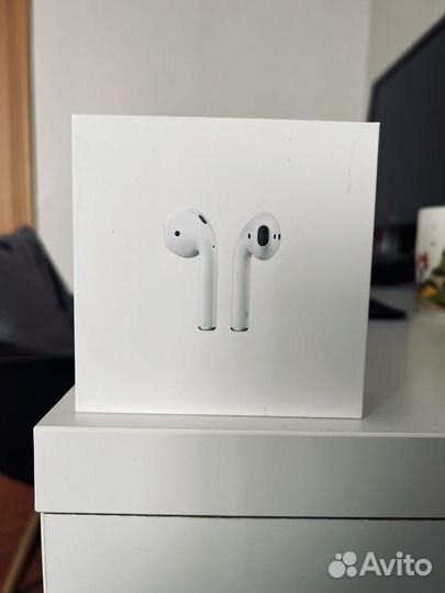 Беспроводные наушники apple airpods