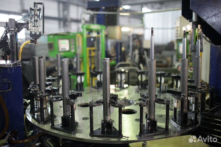 Амортизатор передний mazda 2 14/mazda demio 14- RH