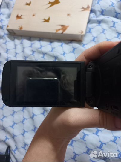 Камера Canon Legria HF R806