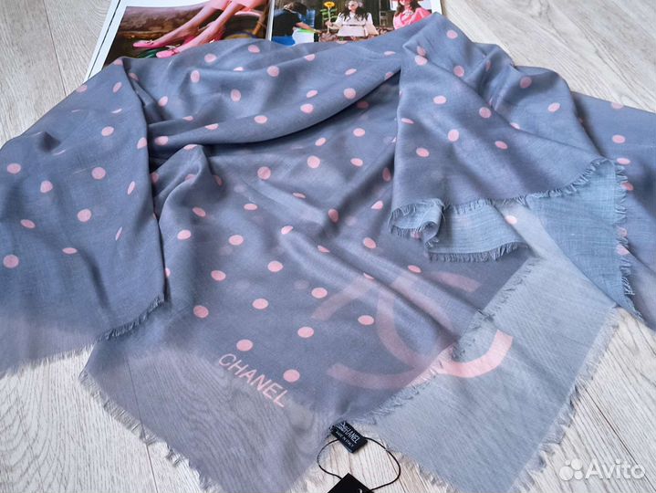 Платок Батист Chanel лёгкий серый в горох розовый
