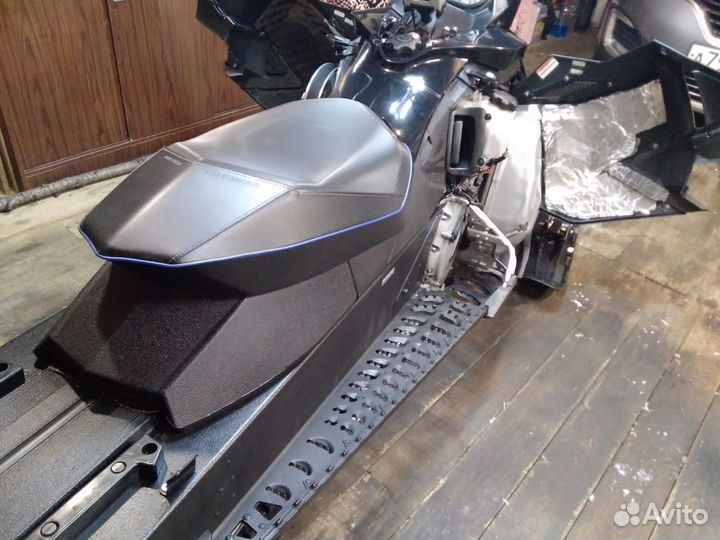 Снегоход SKI-DOO Sammit 800R