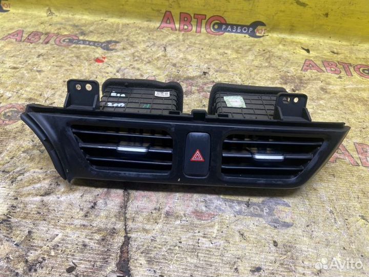 Центральная консоль Kia Rio G4FC 2013