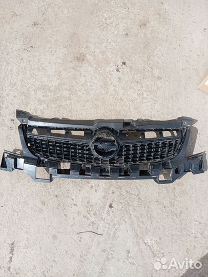 Решетка радиатора Opel Vectra C