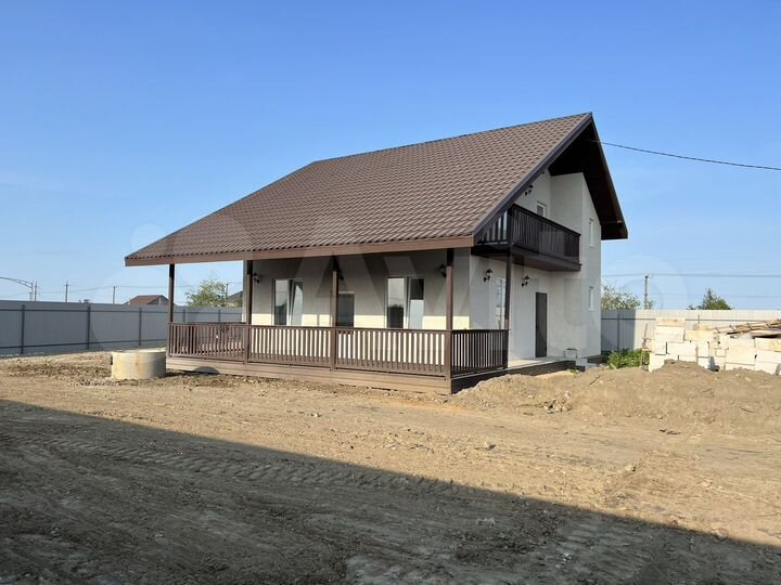 Коттедж 174 м² на участке 8 сот.