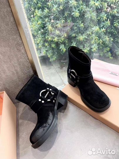 Полуботинки женские MIU MIU натуральная замша