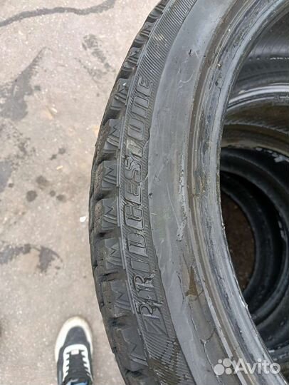 Bridgestone Blizzak MZ-03 215/45 R17