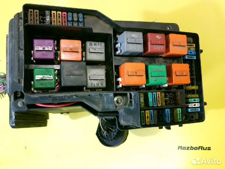 Блок предохранителей BMW 3 Series E36 1990-2000