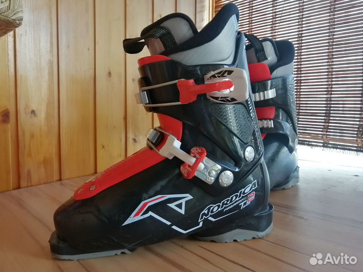 Ботинки для горных лыж детские