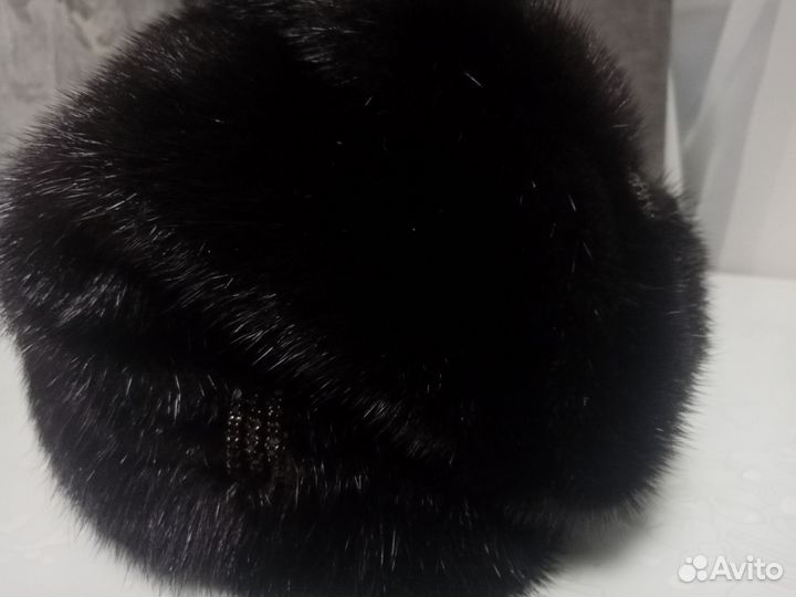 Шапка берет норковая