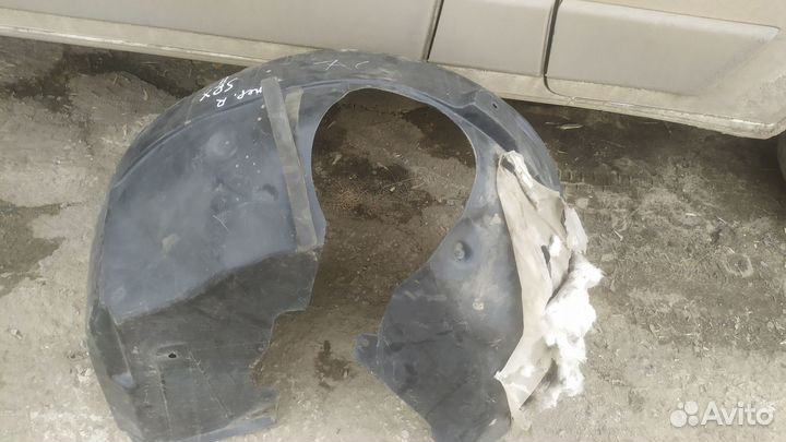 Cadillac srx 2 подкрылок передний правый