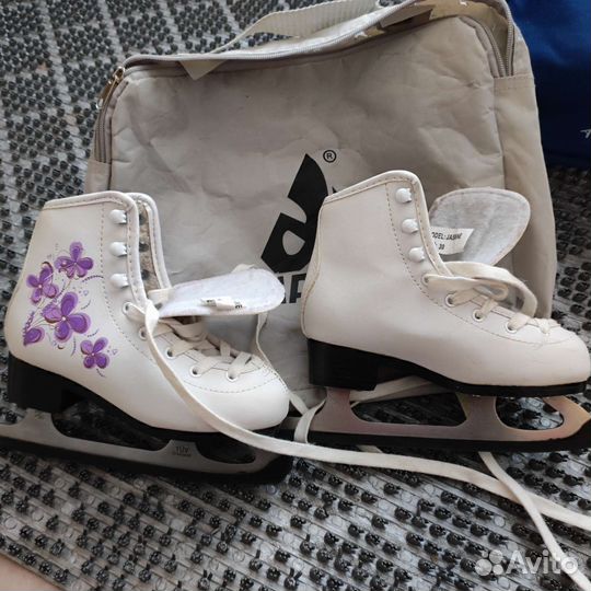 Коньки детские
