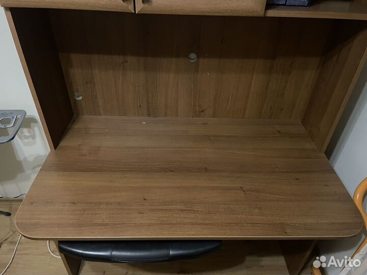 Письменный стол с верхними полками бу