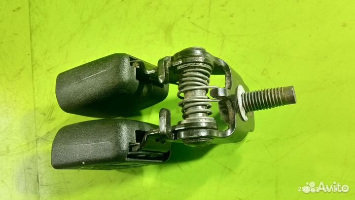 Ответная часть ремней безопасности для Ford Focus